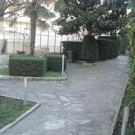 Hotel Malaga Avellino Bagian luar foto