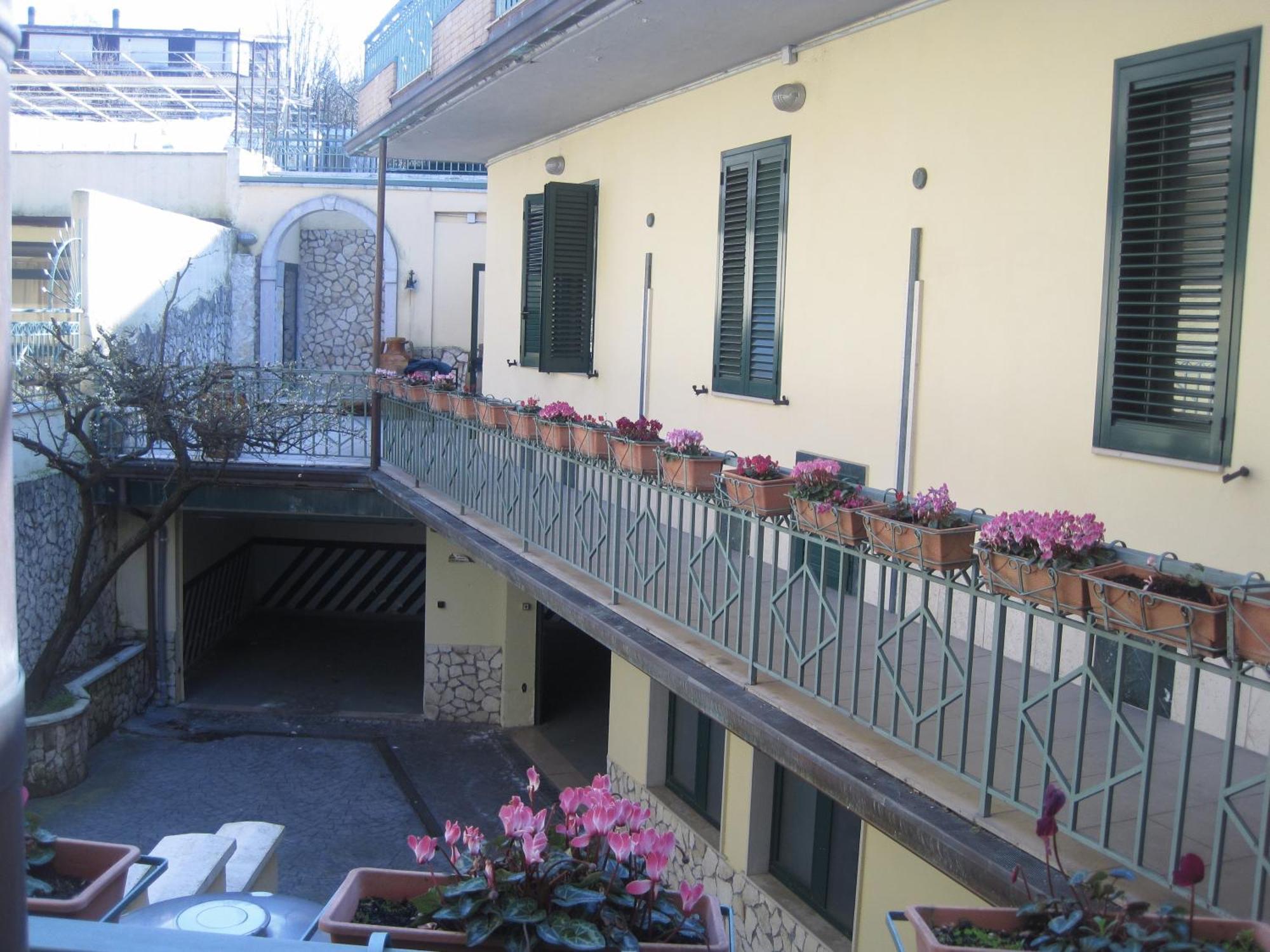 Hotel Malaga Avellino Bagian luar foto