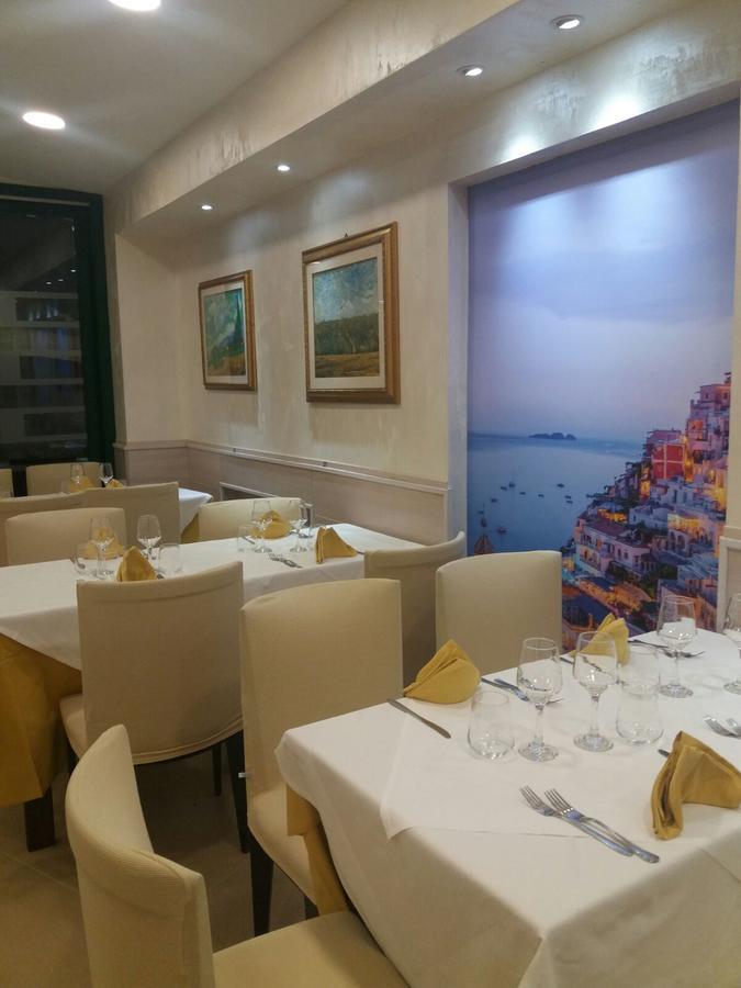 Hotel Malaga Avellino Bagian luar foto